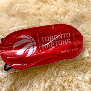 $5 DONATING FRIDAY —- FREE WITH PURCHASE / Toronto raptors eye mask